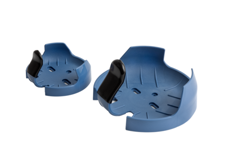 Synthetic clamps for flasks
